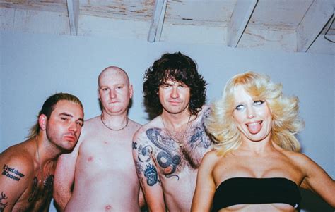 Watch Amyl & The Sniffers X